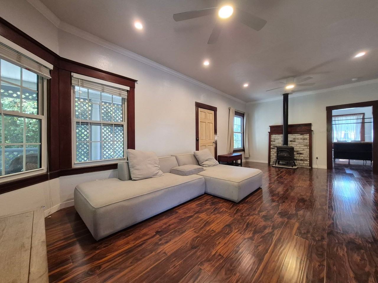 412 Steele Ln #A - Photo 3 of 17