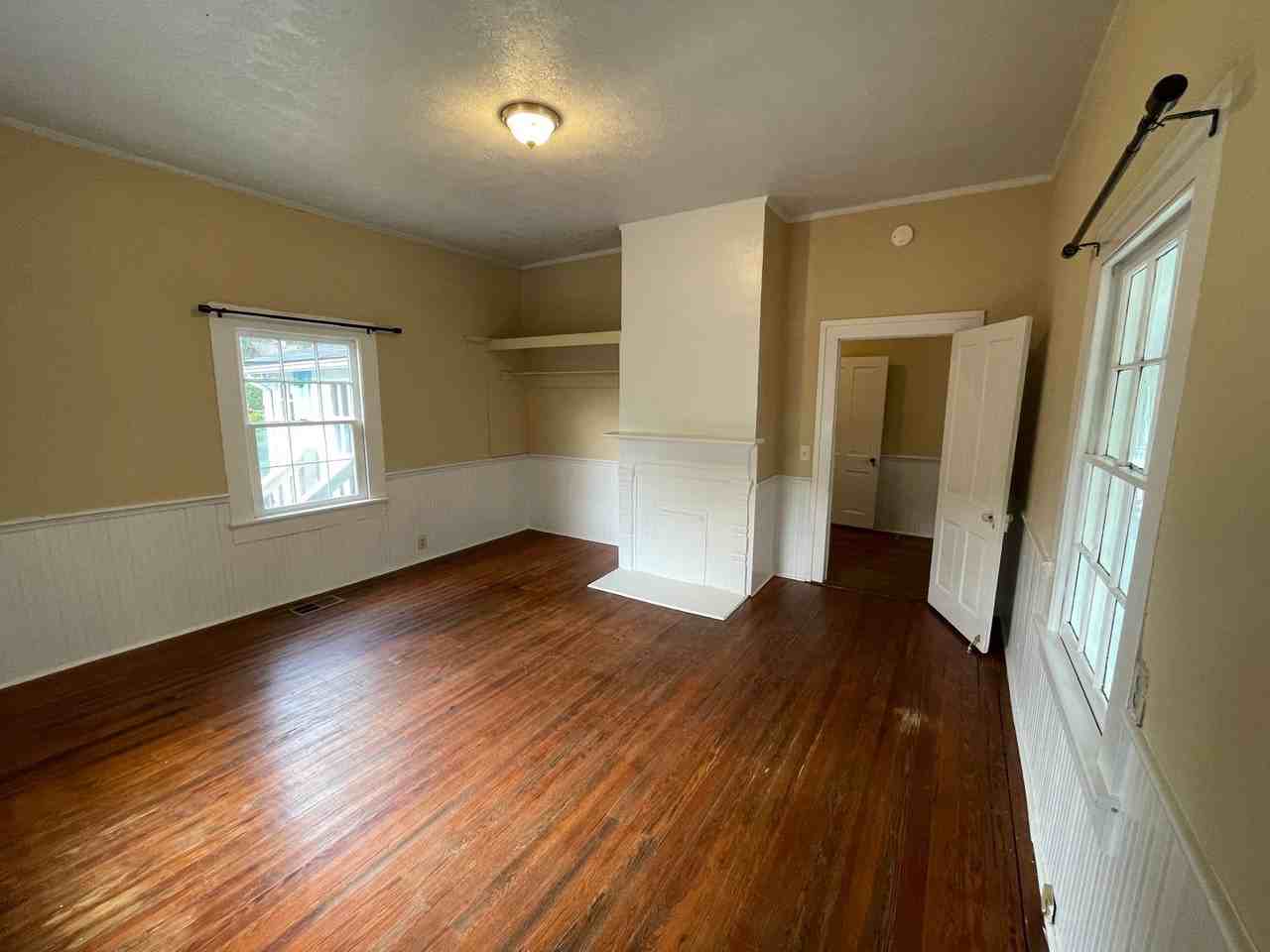 830 Boulevard - Photo 4 of 9