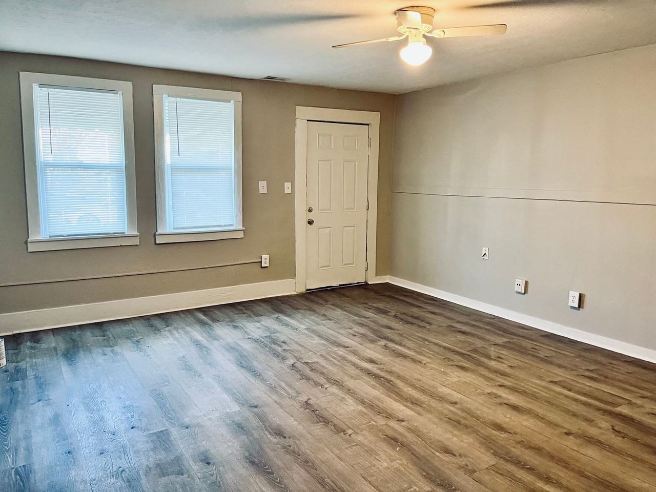 2536 Saint Cecilia St - Photo 2 of 13