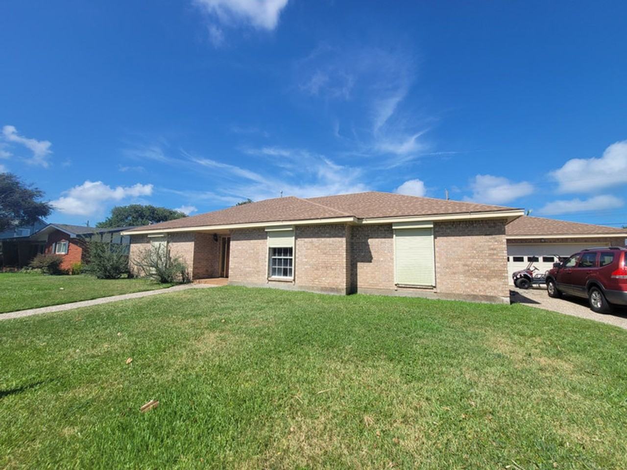 2626 Beluche Dr - Photo 2 of 18