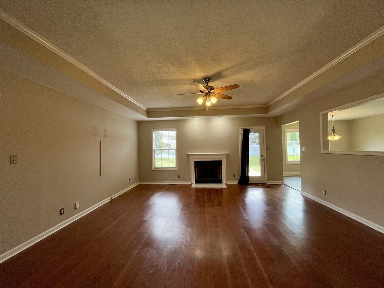 2758 Shepherds Ct - Photo 3 of 16