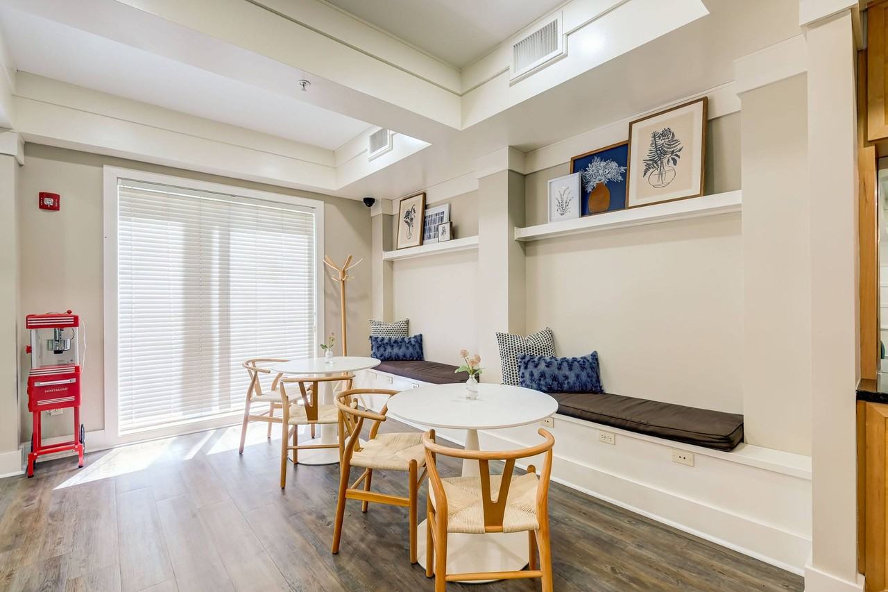 Vue Park West - Photo 6 of 38