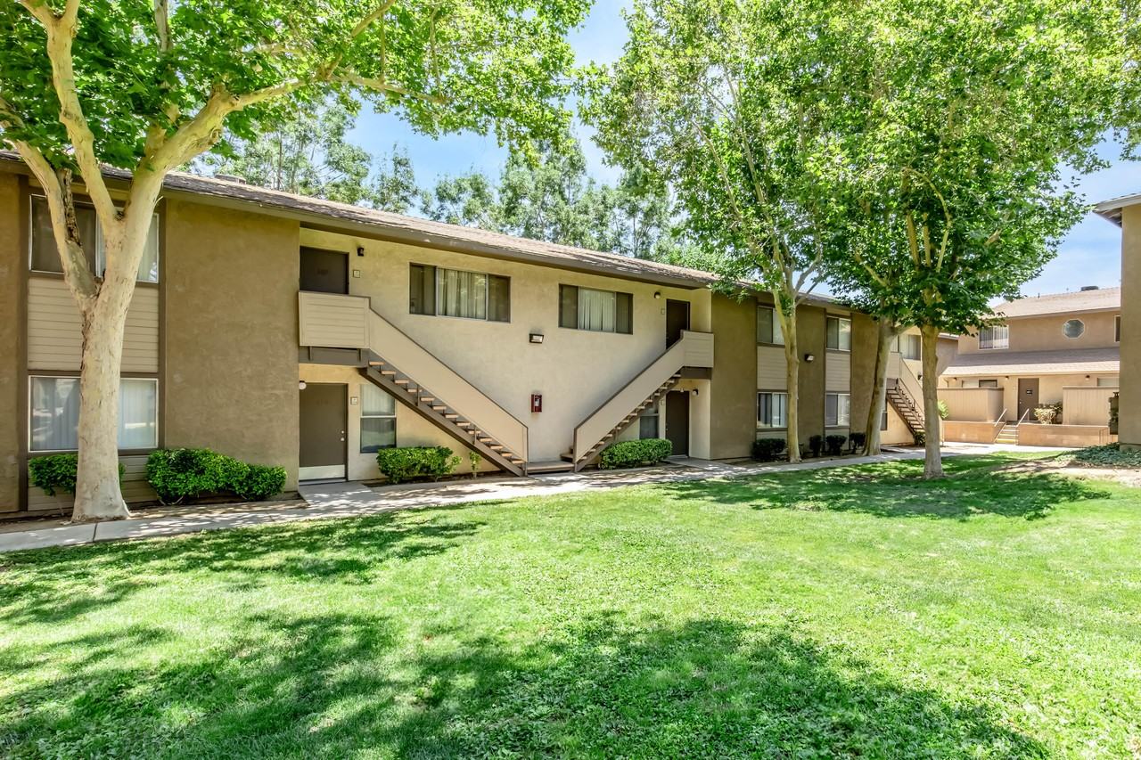 Sienna Heights - Photo 6 of 17