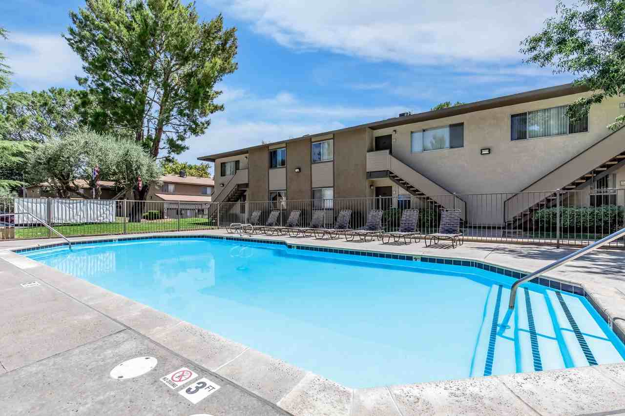 Sienna Heights - Photo 7 of 17