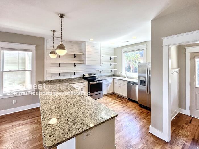 1501D 9th Ave N - Photo 3 of 31