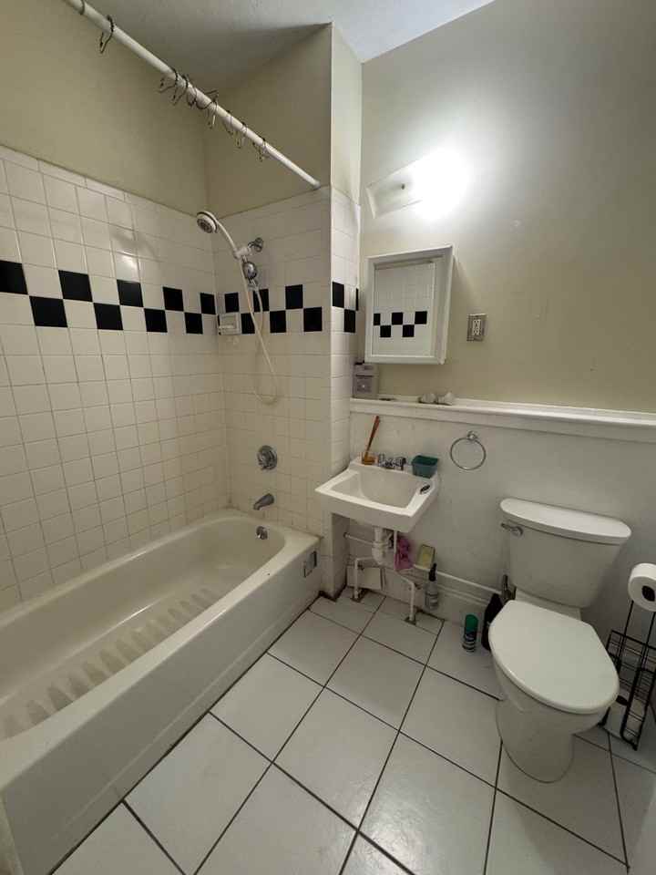 1513 Washington Street #44 - Photo 5 of 5