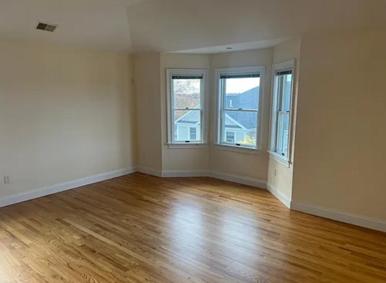 39 Park Ave #LEFT - Photo 6 of 16