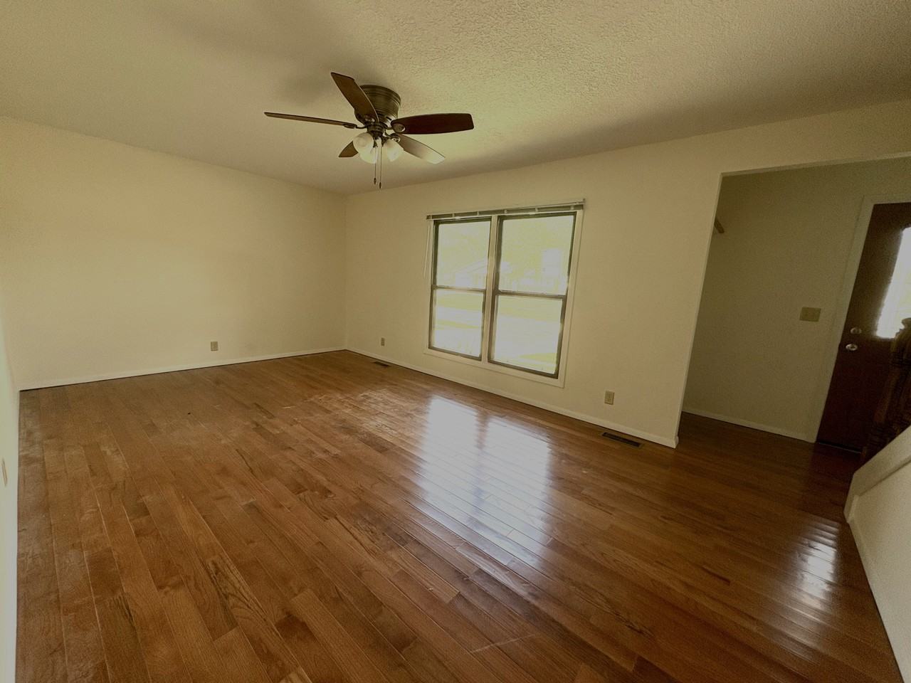 1901 Kenny Ave #NA - Photo 2 of 14