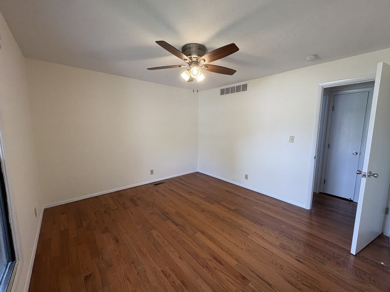 1901 Kenny Ave #NA - Photo 6 of 14