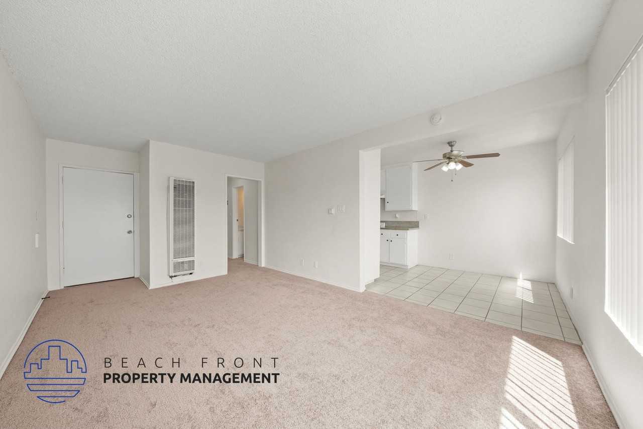 3612 W. 102nd St. - Photo 6 of 20