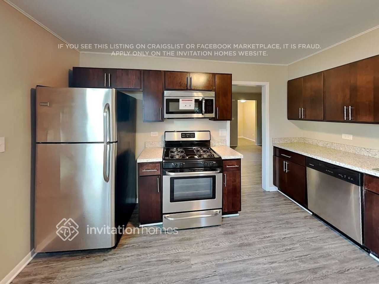 3704 Jay Ln - Photo 7 of 18