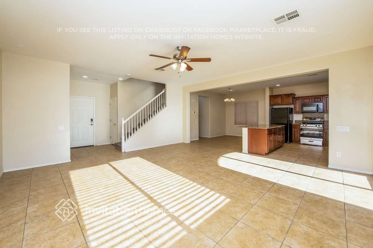 6860 Pipil St - Photo 4 of 18