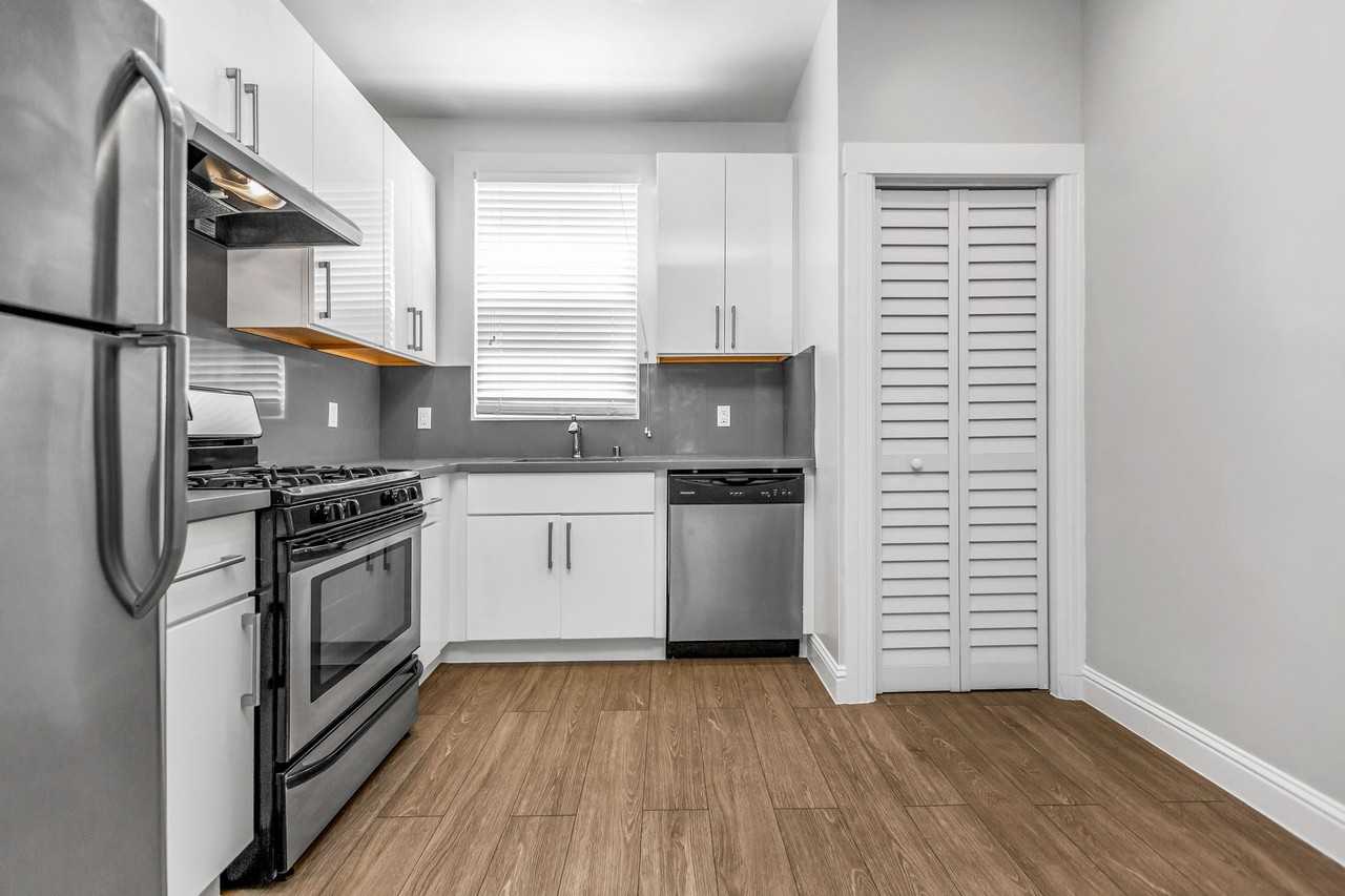 1240 Bush - Photo 7 of 27