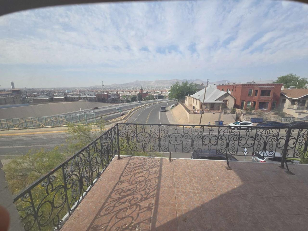 501 Prospect - Photo 3 of 10