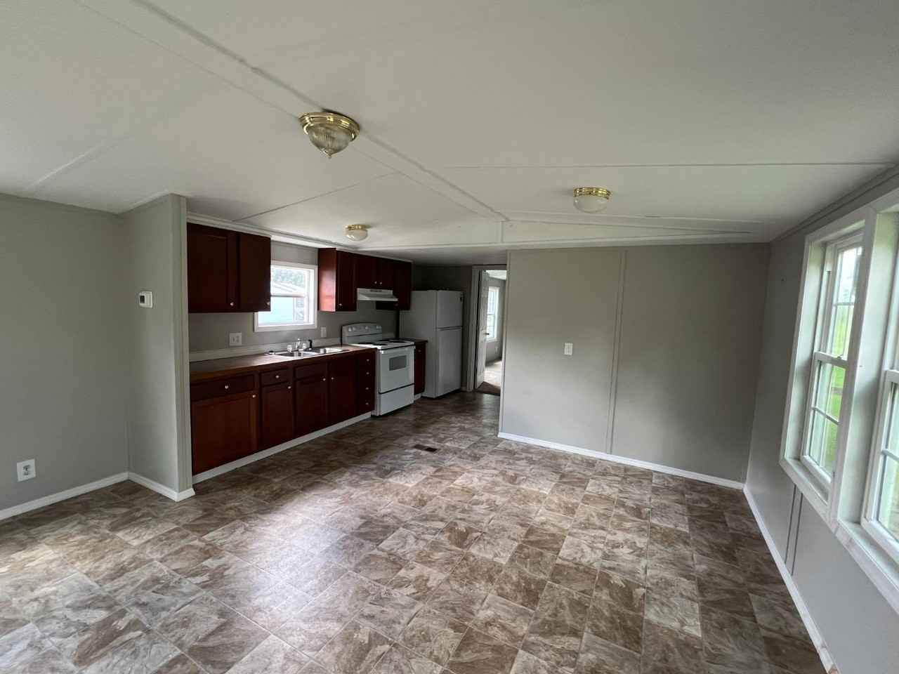 109 Delayna Ct - Photo 3 of 11