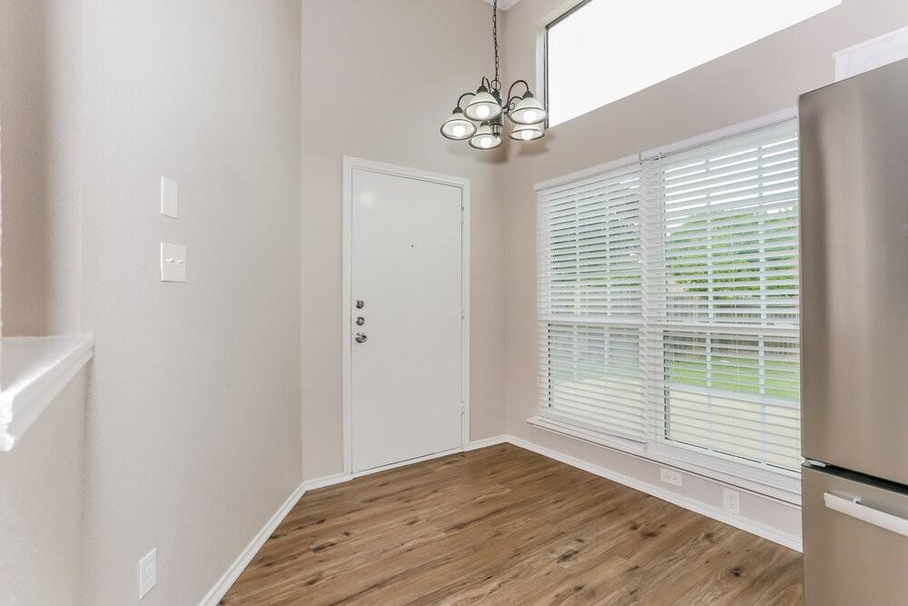 2618 Butterfield Dr - Photo 6 of 16