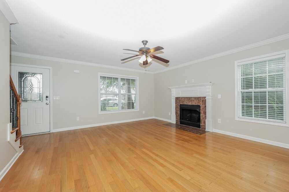 3605 Jerry Anderson Dr - Photo 5 of 17