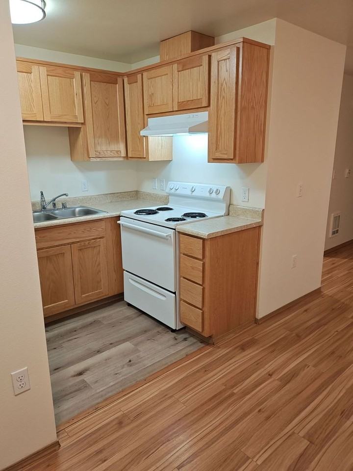1617 N 26th St - Photo 6 of 7