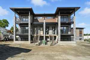 featured image of 99 Boul Lorrain