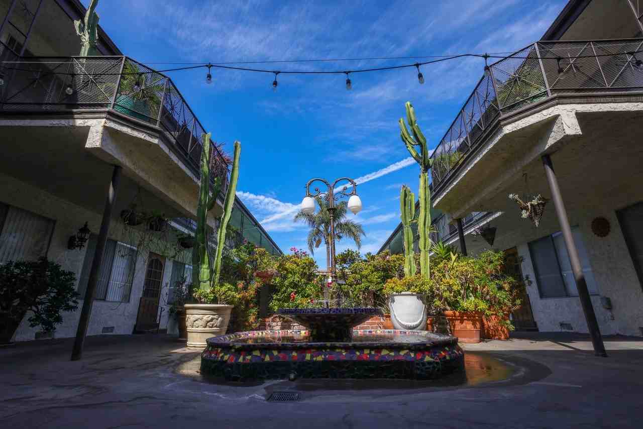 La Casa Blanca - Photo 4 of 27