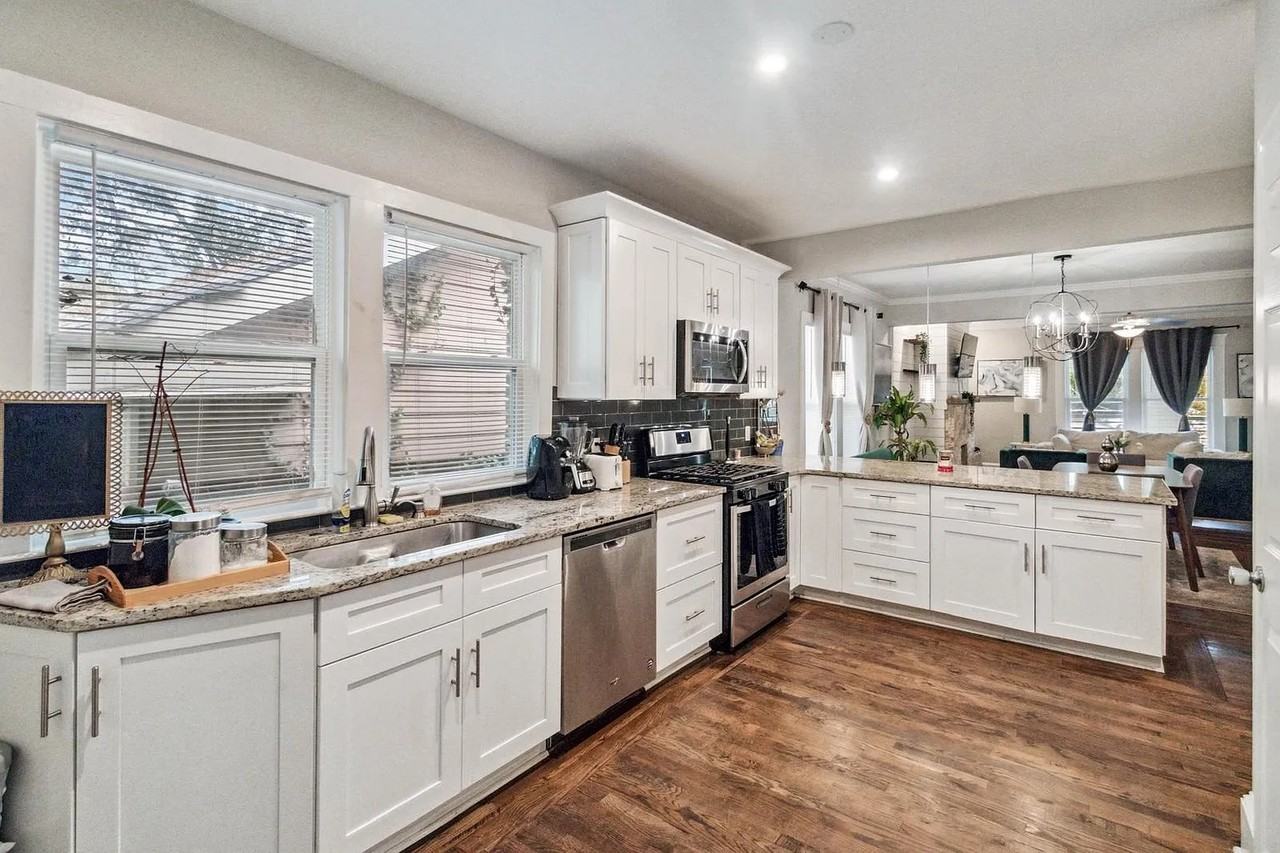 1158 Donnelly Ave Sw - Photo 2 of 36