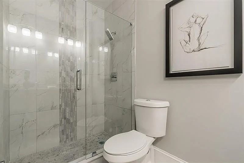 1158 Donnelly Ave Sw - Photo 7 of 36