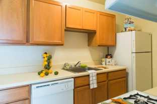 31499 Mound Rd - Photo 1 of 1