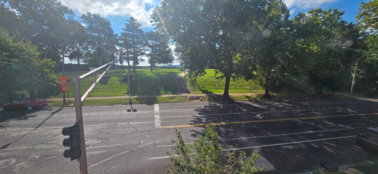 5601 S Broadway - Photo 3 of 8