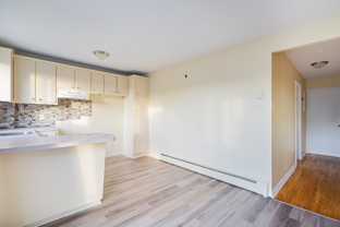 411 Av Copernic #9 - Photo 1 of 1