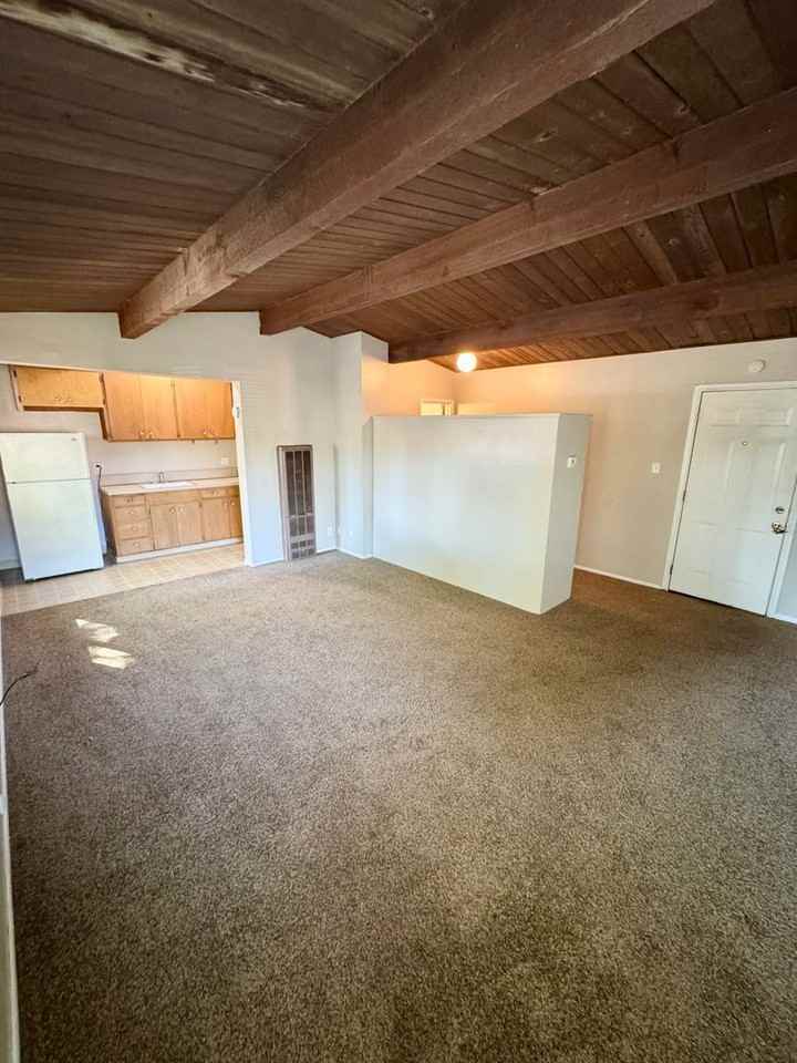 711 W 3rd Street - Photo 2 of 6