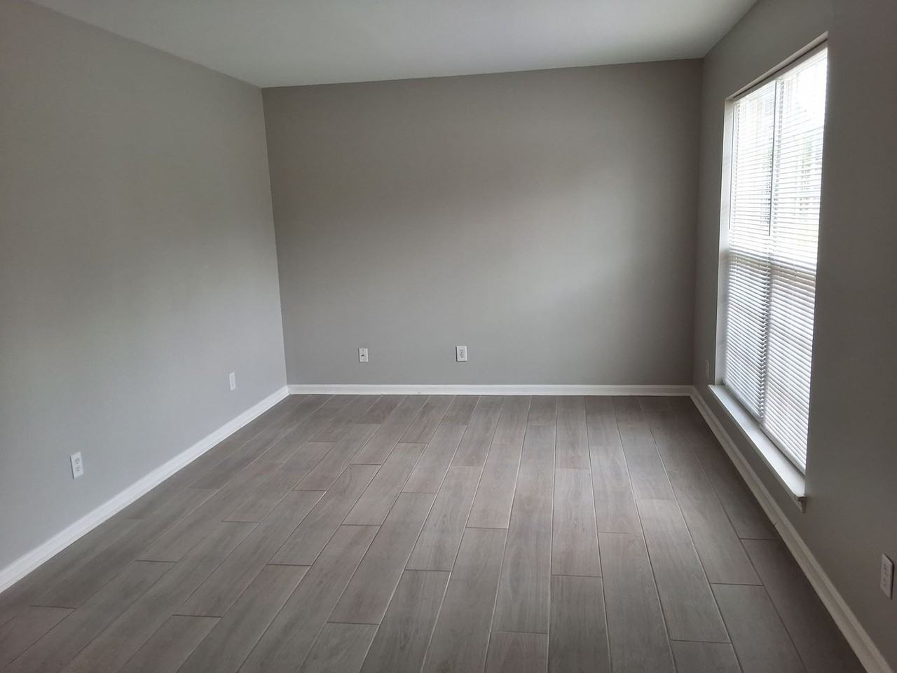 ADENA LOOP DUPLEXES - Photo 2 of 26