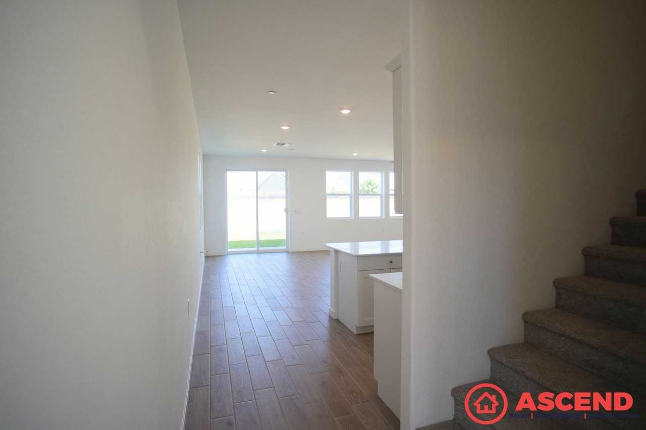 3316 Laurel Hill Ln - Photo 2 of 28