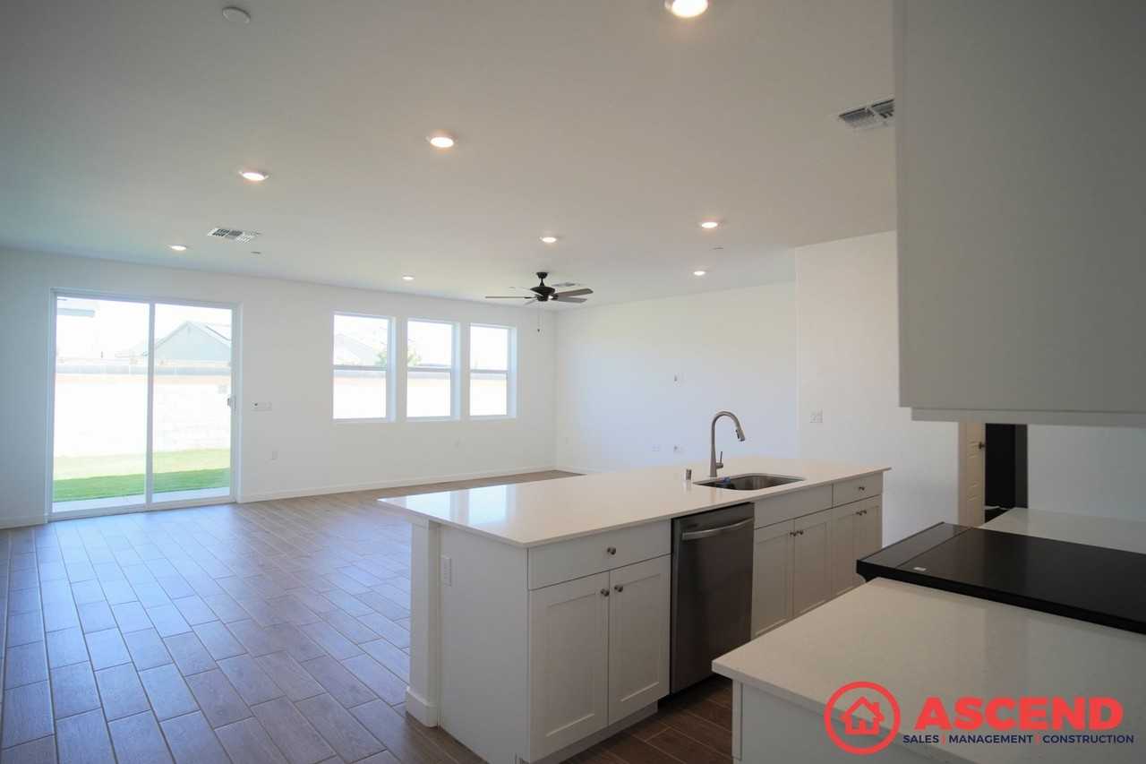 3316 Laurel Hill Ln - Photo 3 of 28
