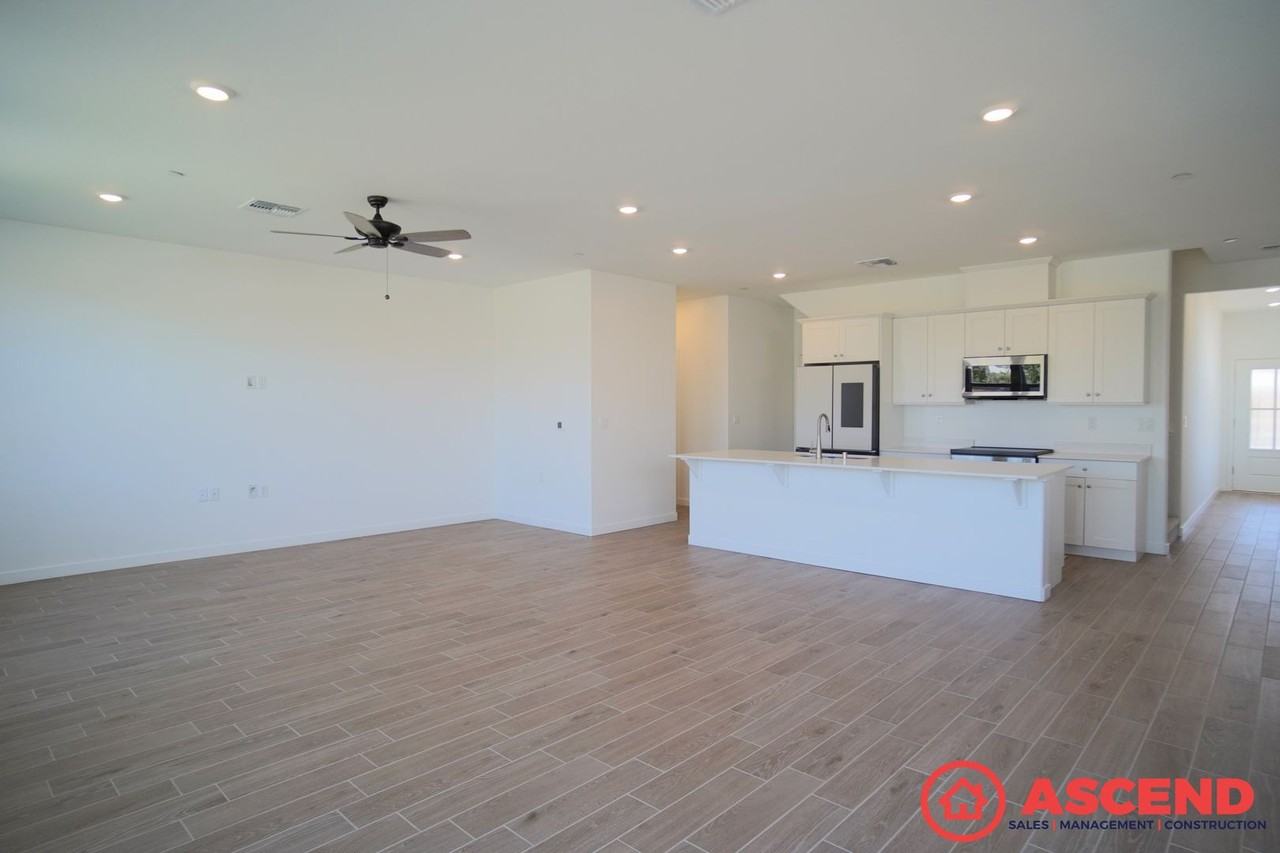 3316 Laurel Hill Ln - Photo 4 of 28