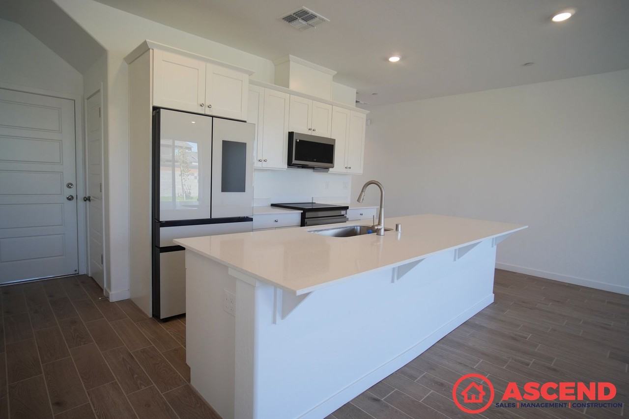 3316 Laurel Hill Ln - Photo 6 of 28