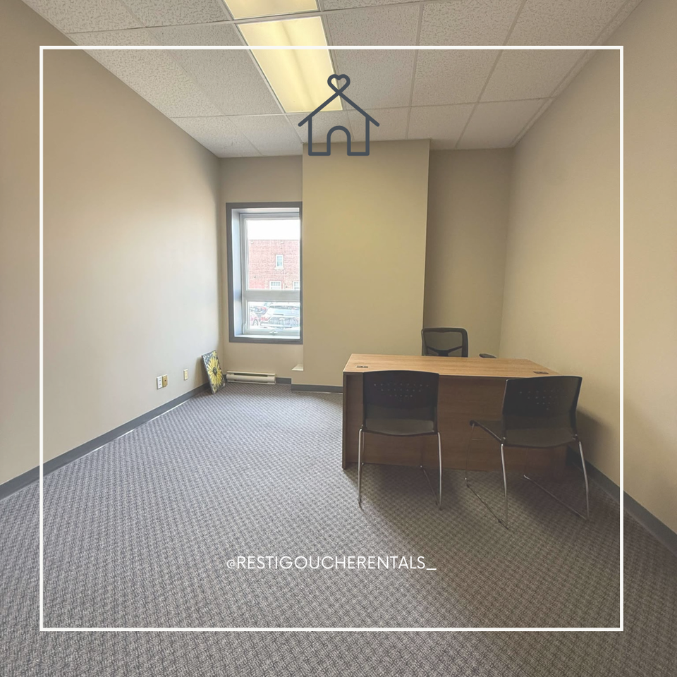 114 Water Street - Photo 2 of 7