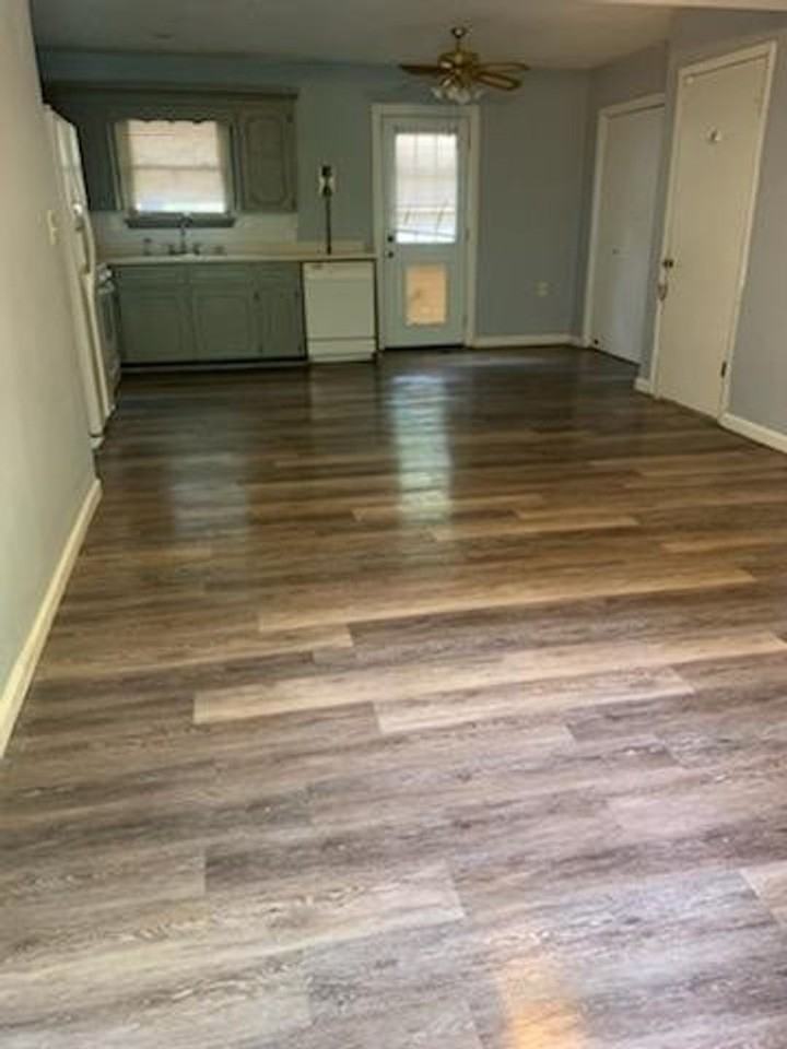 24 Rosewood Dr - Photo 2 of 3