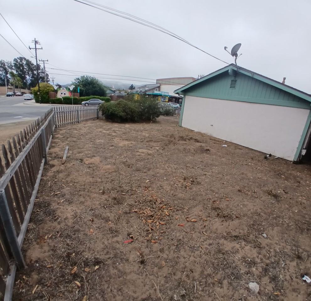 1060 1060 Santa Ynez Units A & B - Photo 5 of 43