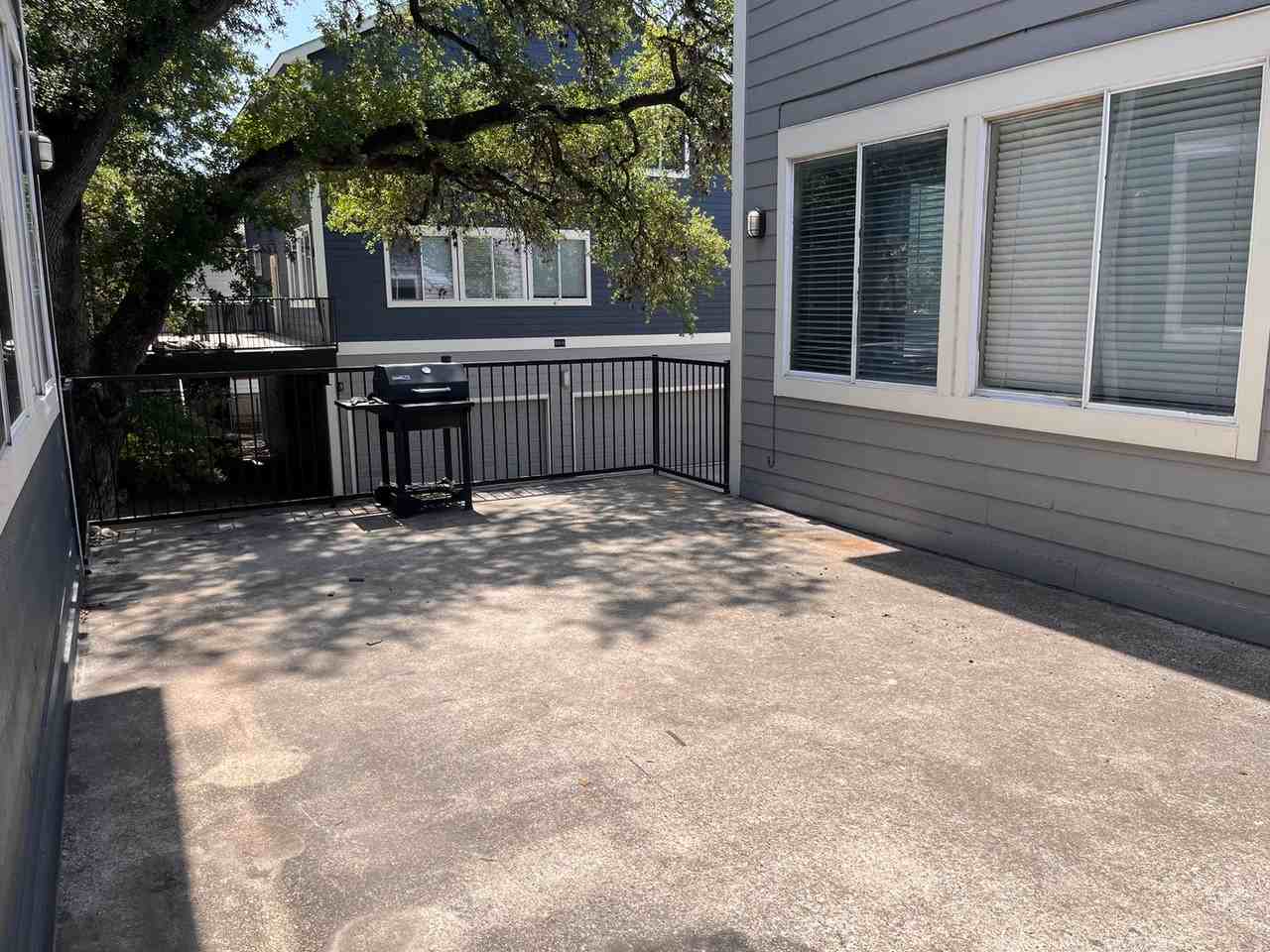 908B Keith Ln - Photo 3 of 30