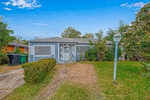 featured image of 4203 Tavenor Ln