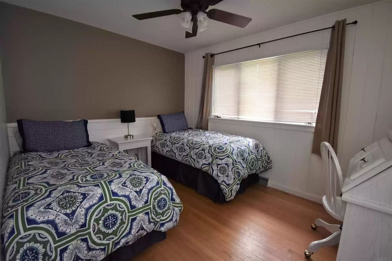 2621 E Edwards Row - Photo 7 of 19