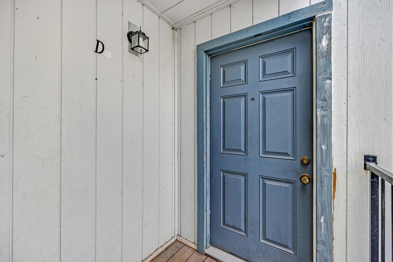 3624 Silver Oaks Way #D - Photo 5 of 37