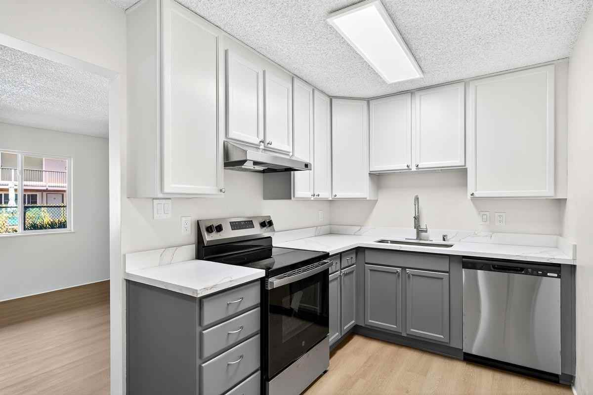 175/195 Nova Albion Way - Photo 6 of 26