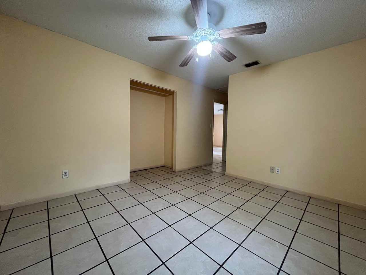 7637 Green Rd - Photo 6 of 9