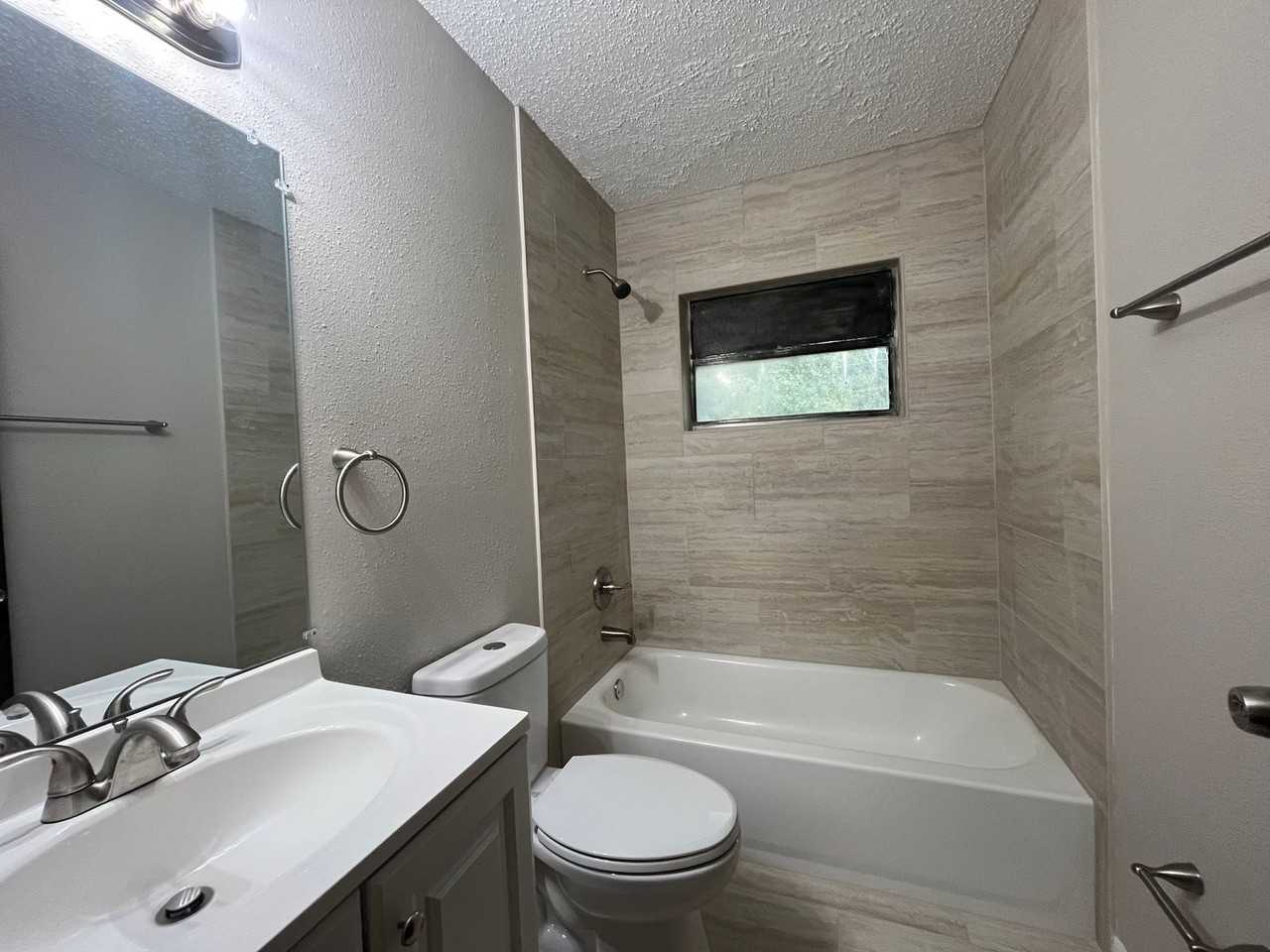 7637 Green Rd - Photo 7 of 9