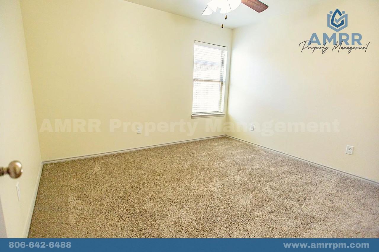 1012 Preston Trl - Photo 6 of 15