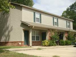 featured image of 612 N Detroit Ave