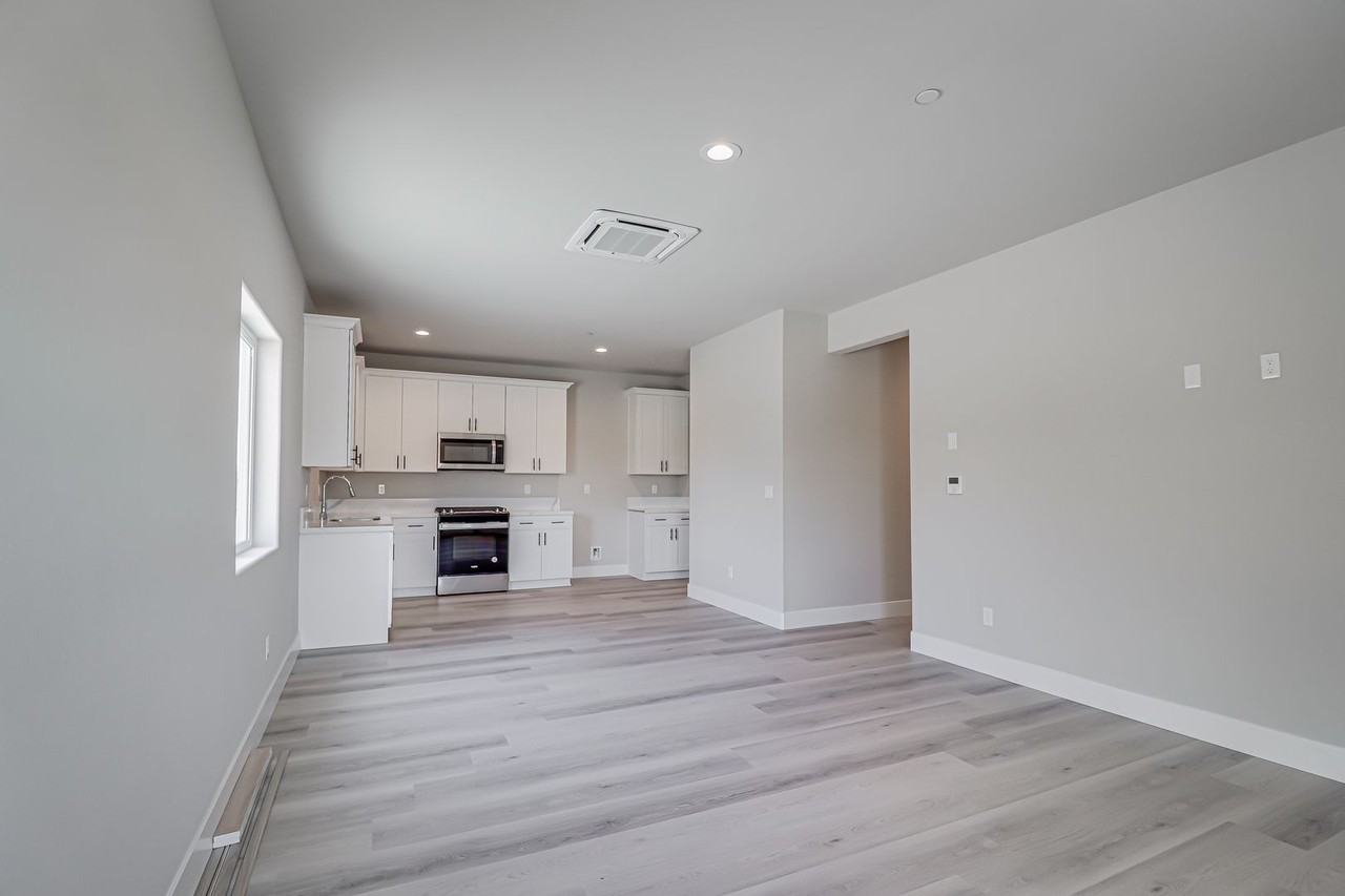 5216 5216 Hawkwatch Ln - 5216 Hawkwatch Ln #A - Photo 5 of 15