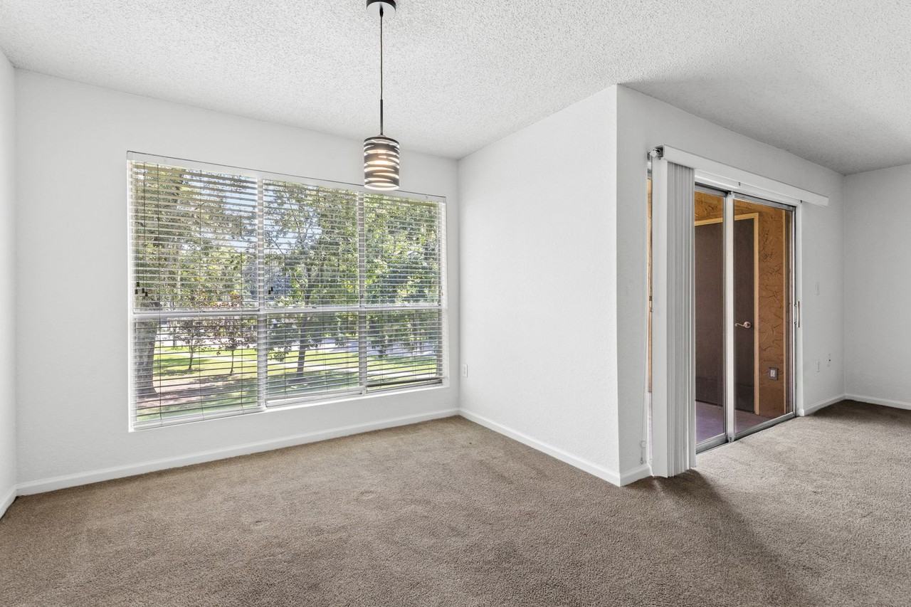 1810 Northwest 23rd Boulevard #201 - Photo 6 of 29