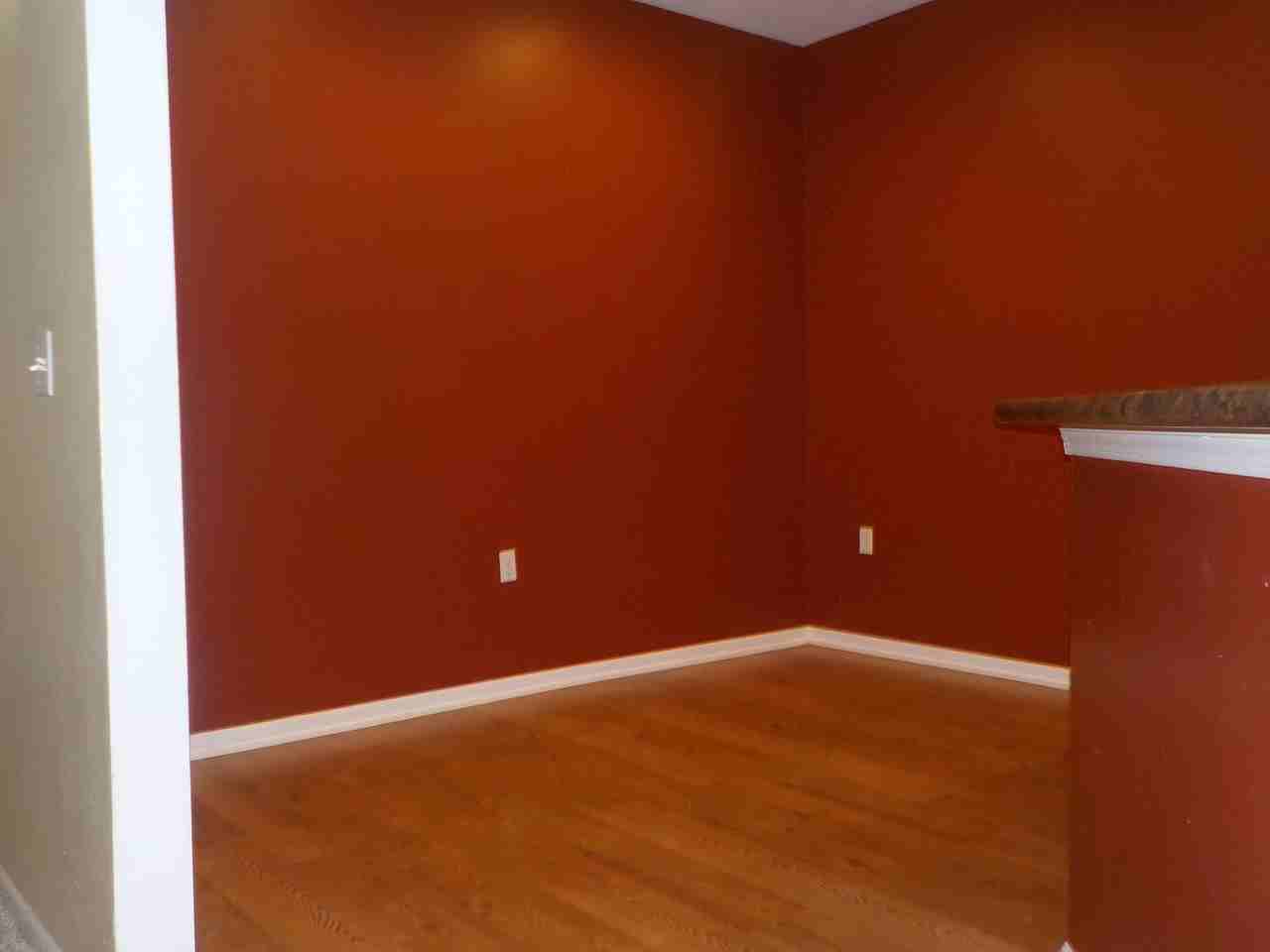 125 E 7th St - Photo 5 of 20